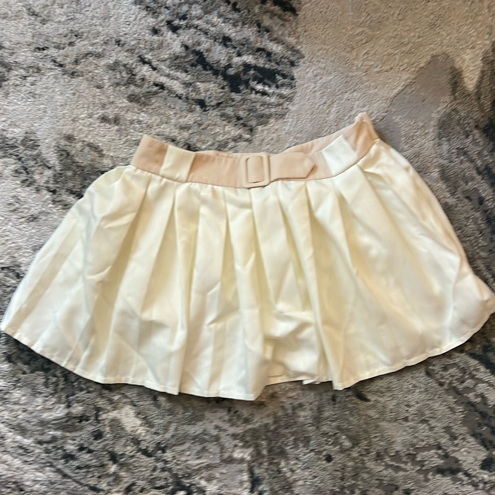 white and cream pleated skirt